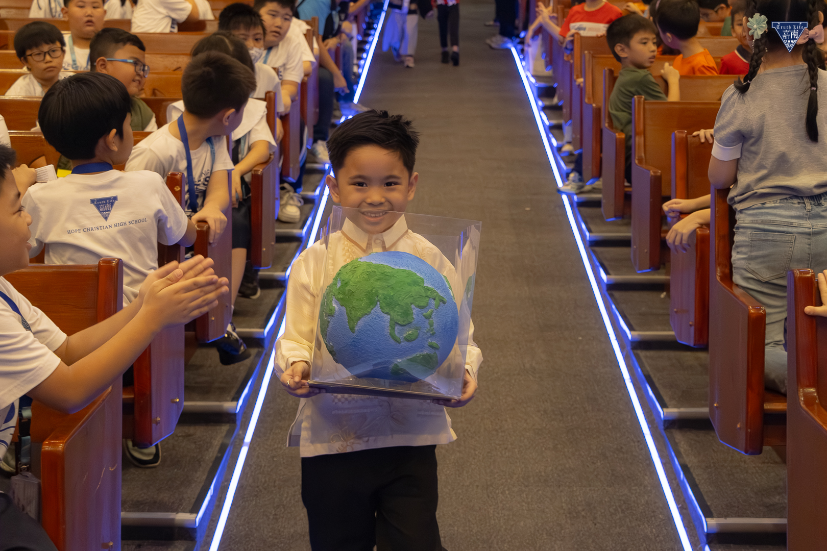 Parade of Nations (1)