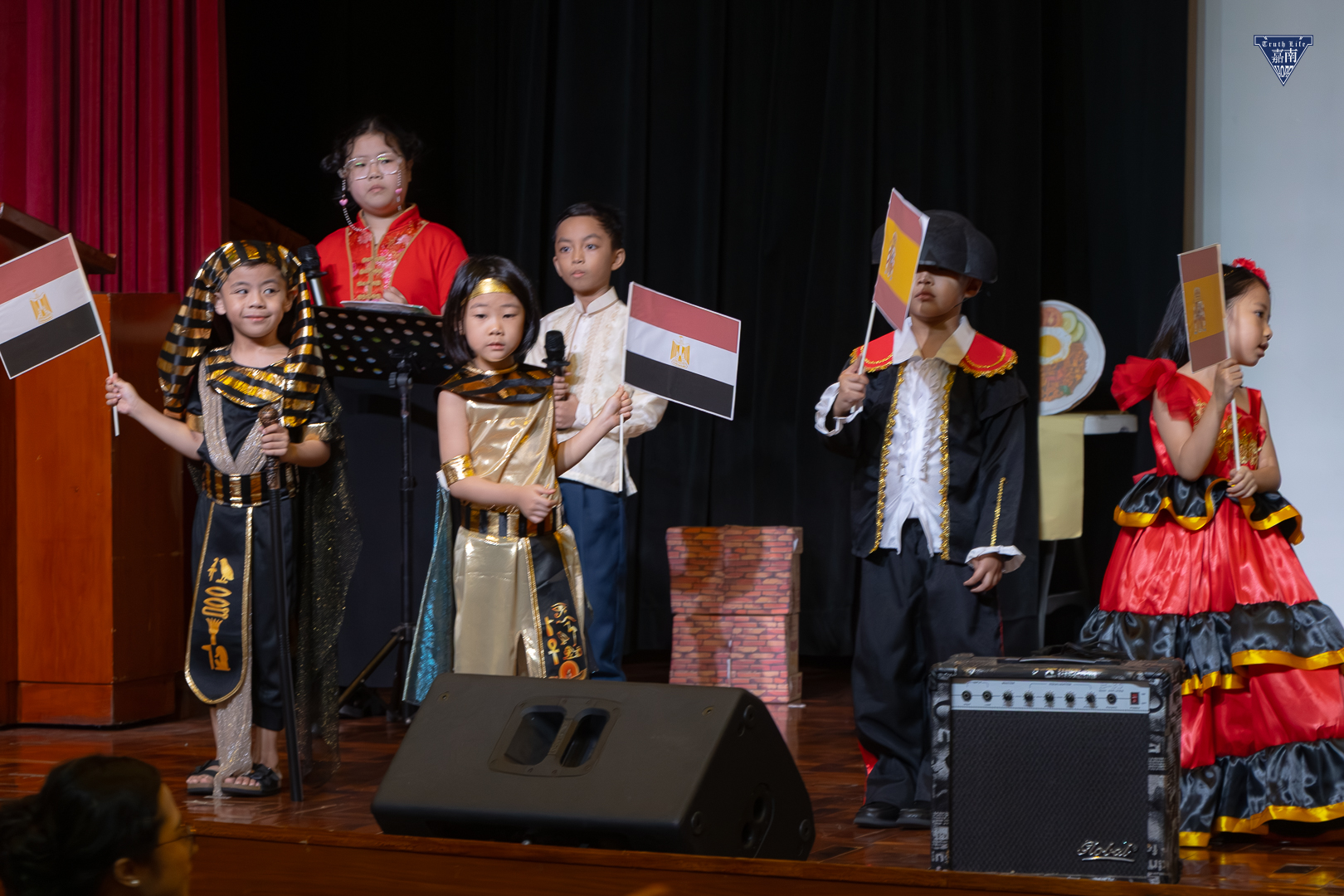 Parade of Nations (16)