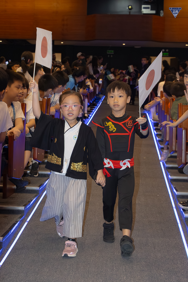 Parade of Nations (2)