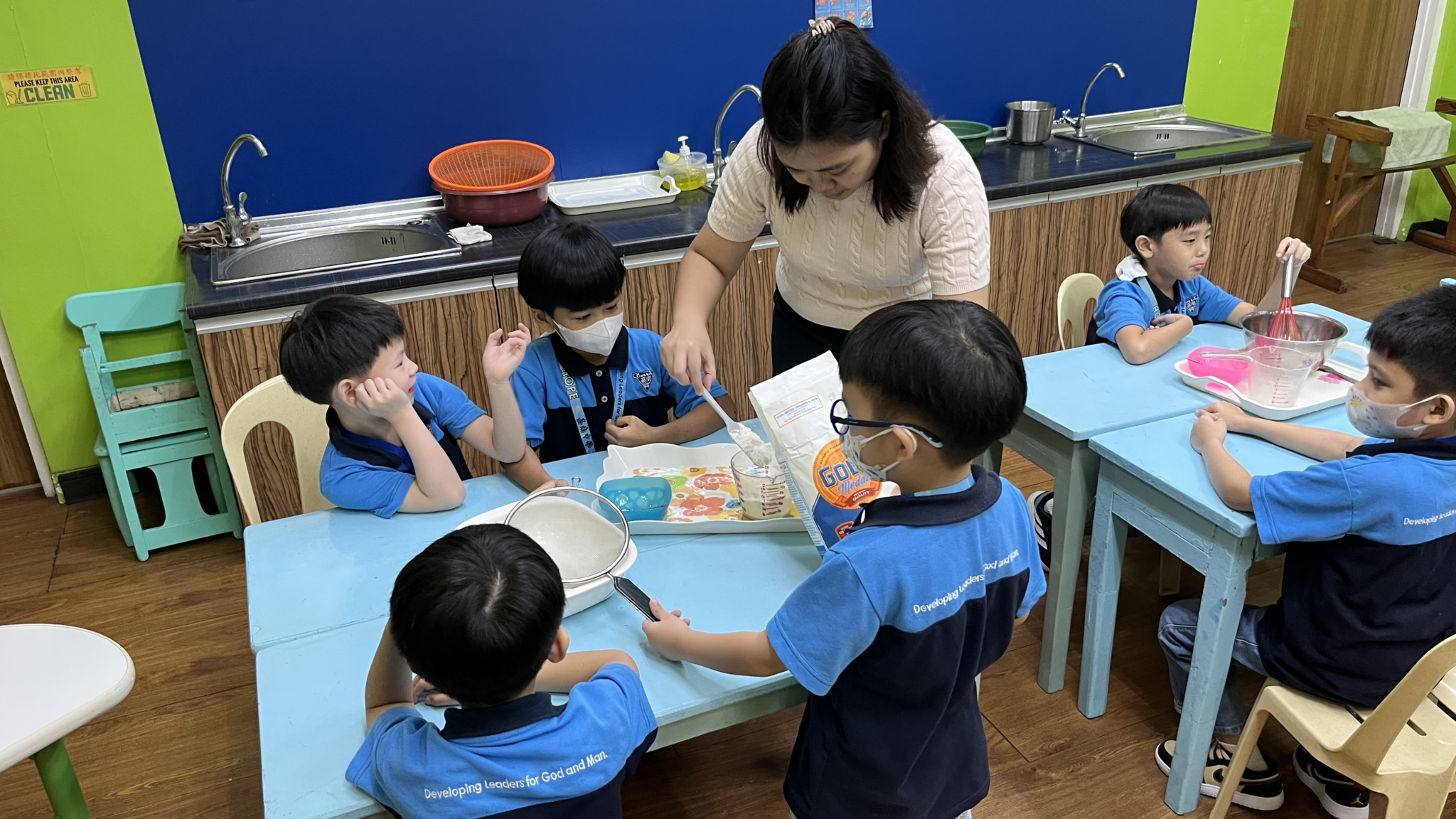 Prepping ingredients and kitchen items (4)