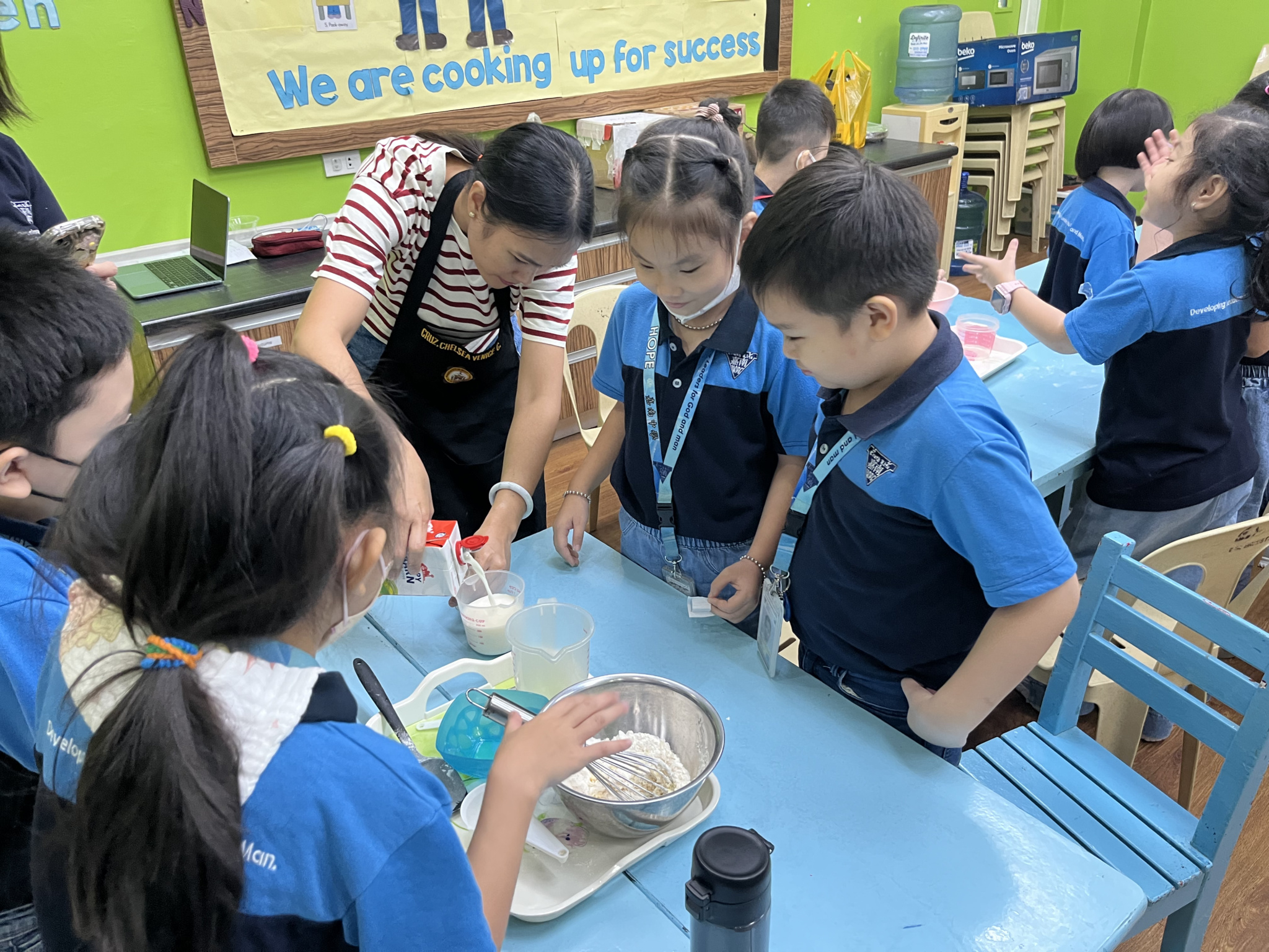 Prepping ingredients and kitchen items (5)