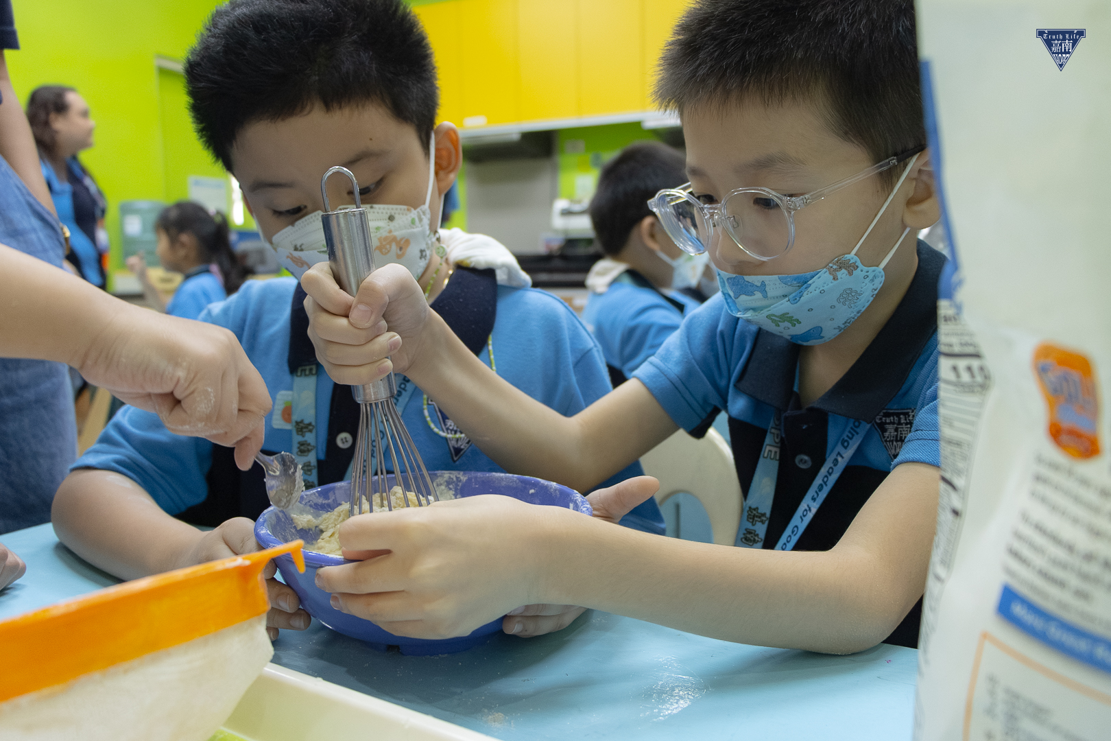 Tasting Shared Experiences (4)