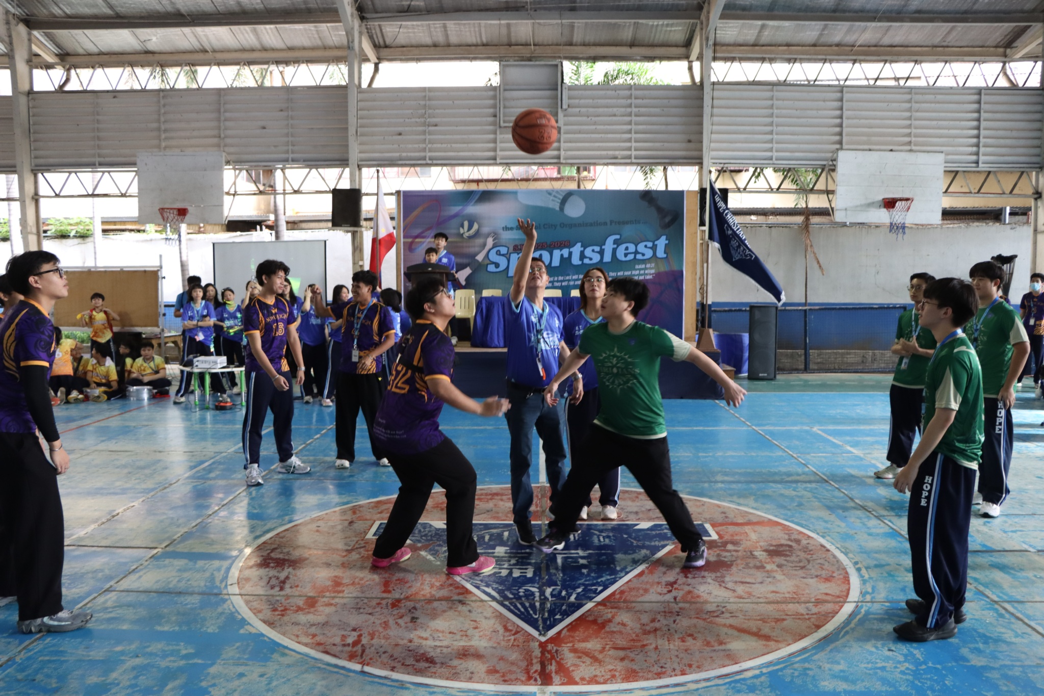 honorary jump ball (2)