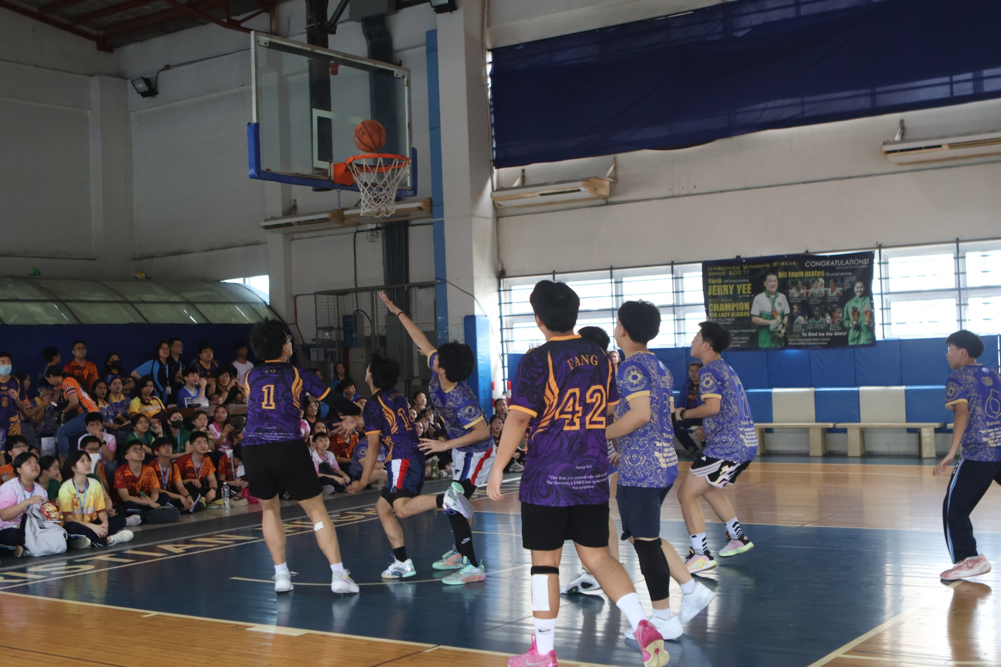 men's basketball highlights (5)