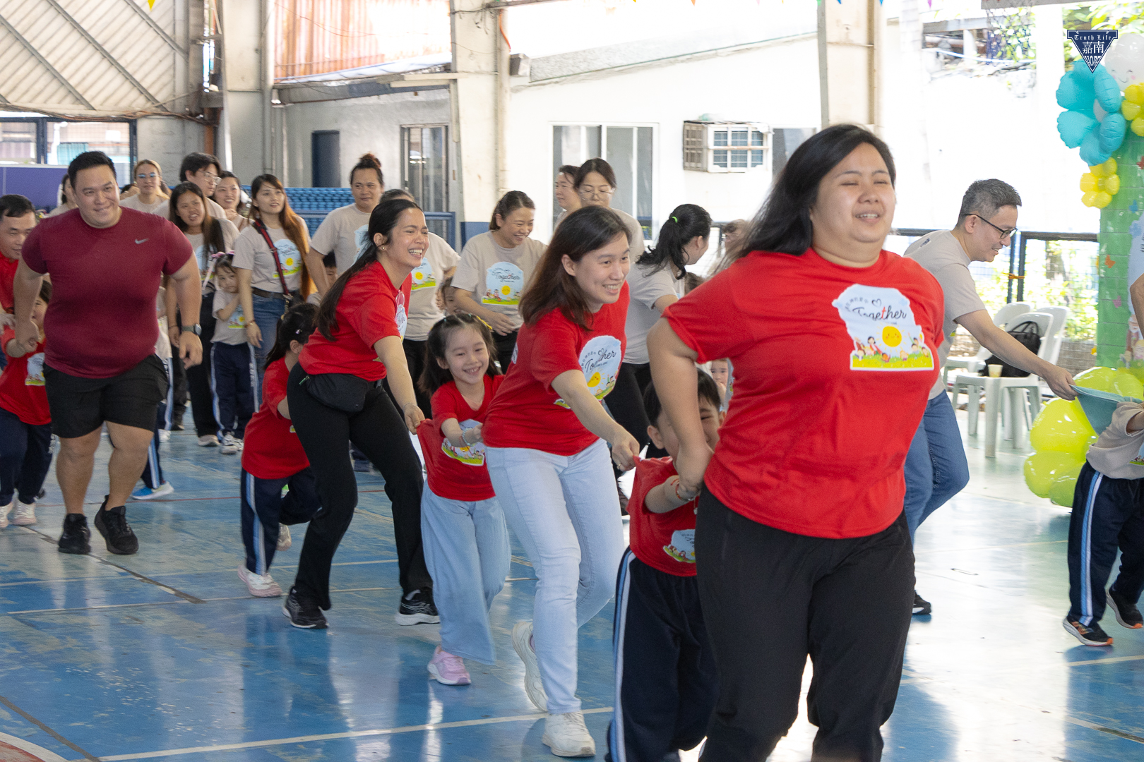 Game 4_Hold On Tight (2)