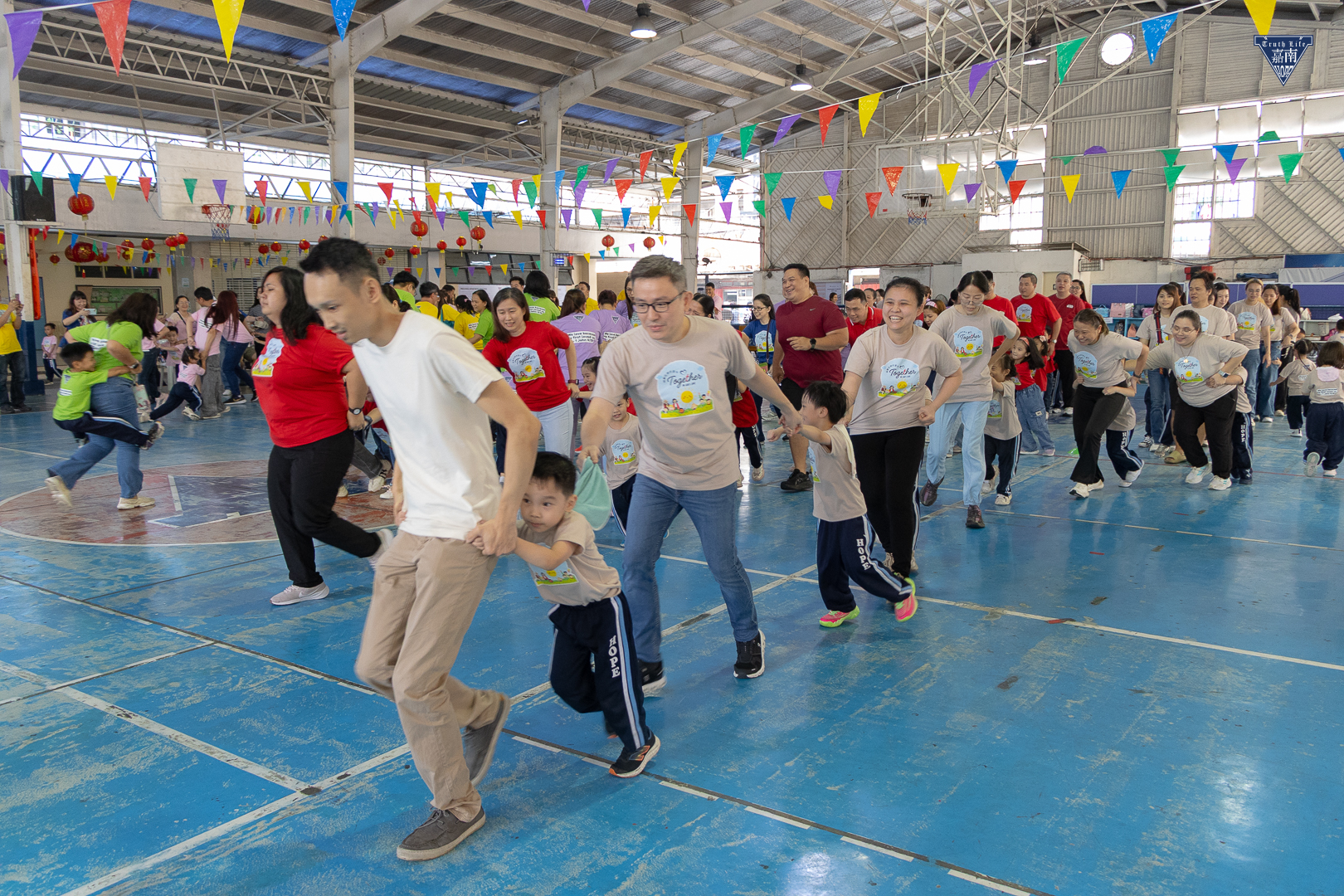 Game 4_Hold On Tight (3)