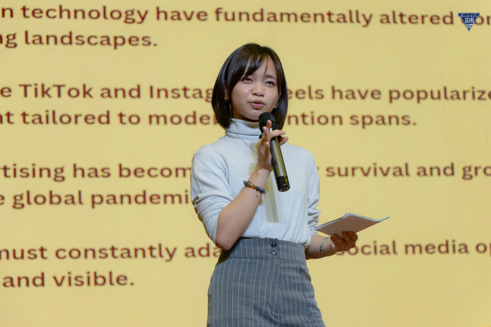 Research presentations (5)