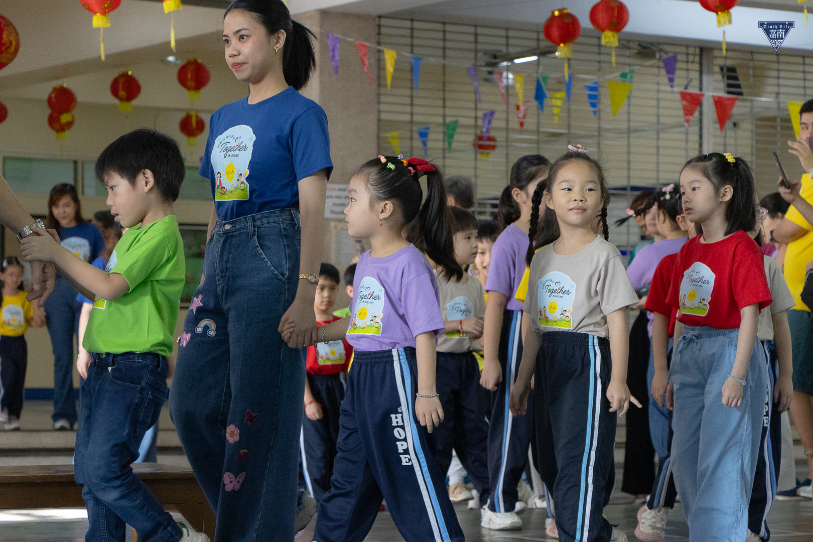 parade of students (3)