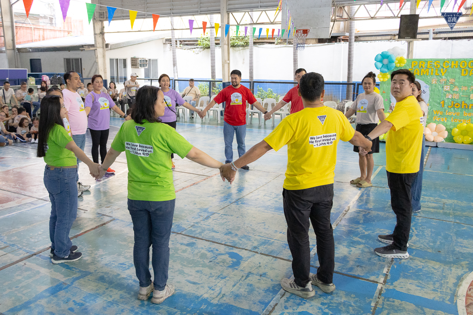 parents vs. teachers (1)