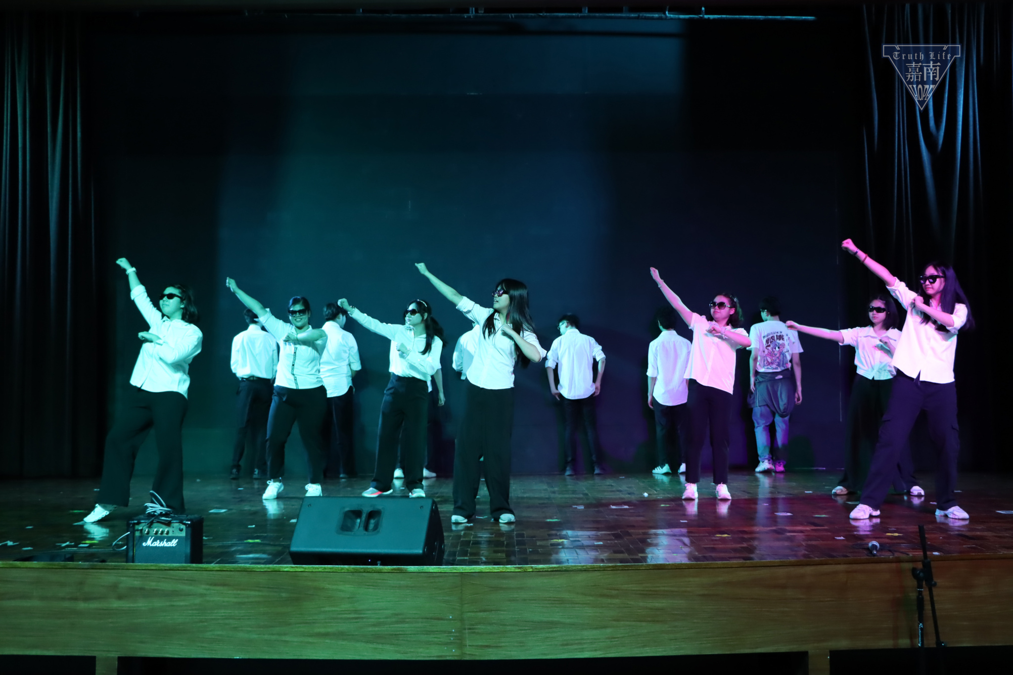Special performance of Grade 11 (5)