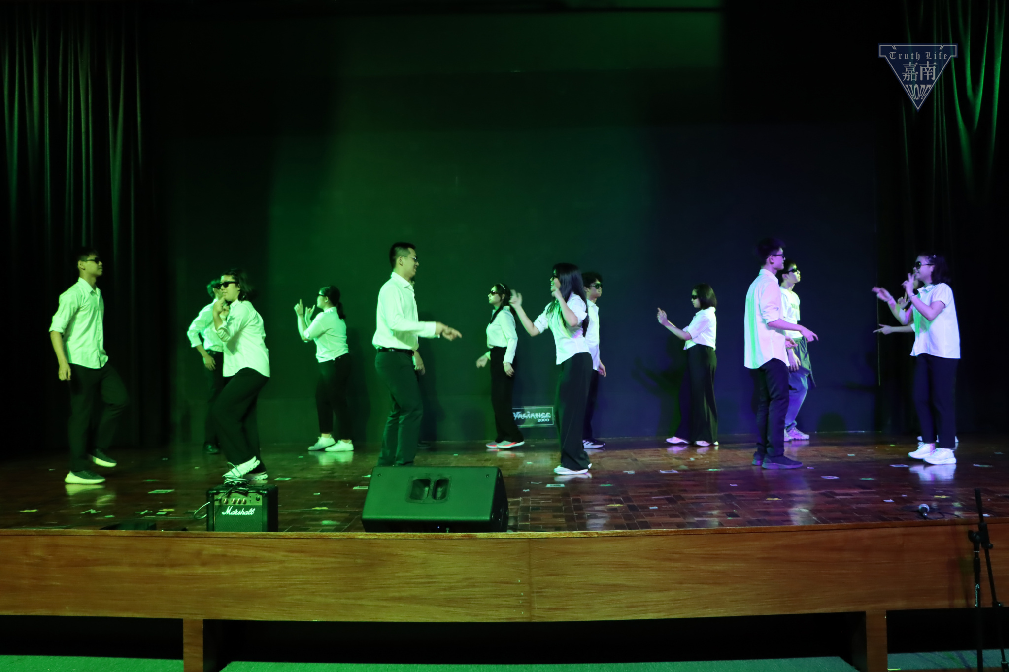 Special performance of Grade 11 (6)